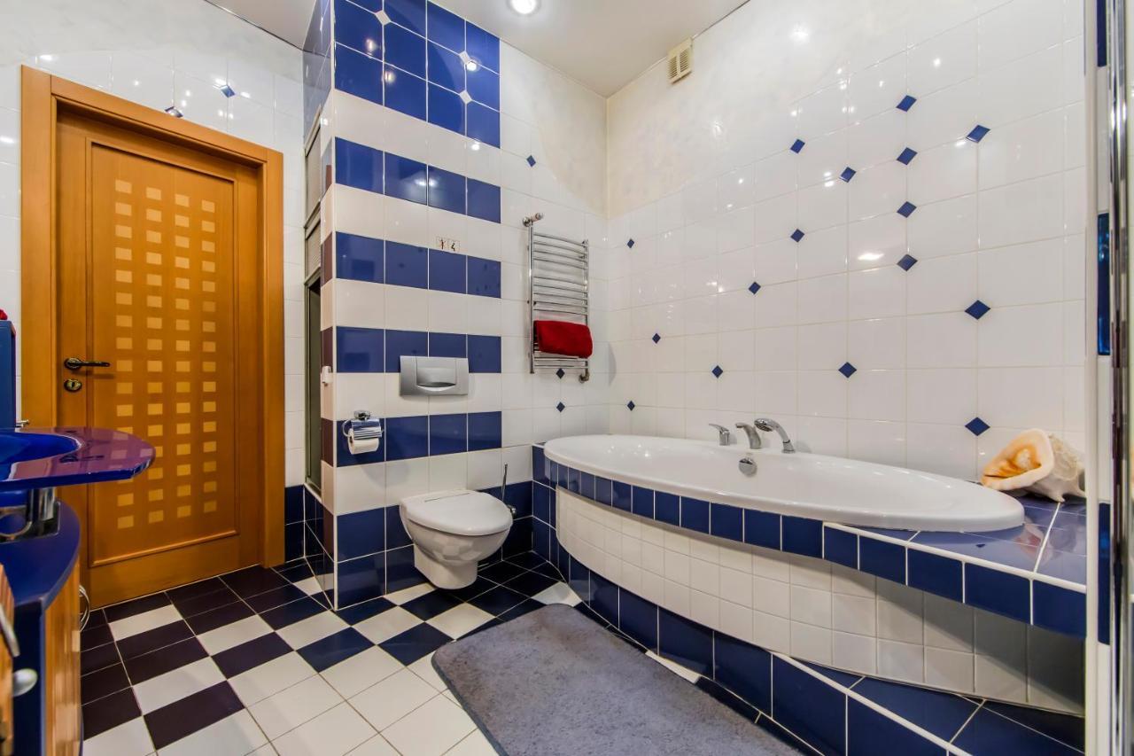 3-Room Apartments On Khreshchatyk. Building With Star Киев Экстерьер фото